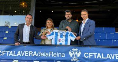 EL GOBIERNO DE CASTILLA-LA MANCHA JUNTO AL CF TALAVERA PROMOCIONAN EL TURISMO REGIONAL EL GOBIERNO DE CASTILLA-LA MANCHA JUNTO AL CF TALAVERA PROMOCIONAN EL TURISMO REGIONAL