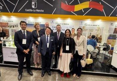 GARCÍA-PAGE MARCA COMO OBJETIVO EN SEÚL DUPLICAR LAS EXPORTACIONES CON COREA