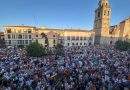 MILES DE TALAVERANOS EN LA PLAZA DEL PAN CONTRA LA INVASIÓN DE CEUTA