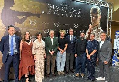 SANDRA SÁNCHEZ ESTRENA ‘KARATEKA’ EN TALAVERA Y RECIBE LA PELÍCULA DE BARRO DE LOS PREMIOS PÁVEZ